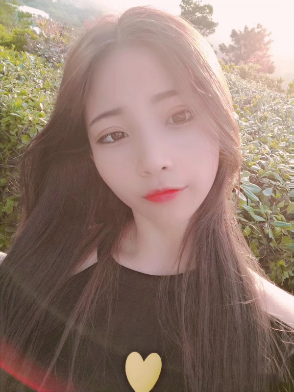 南京00后嫩妹