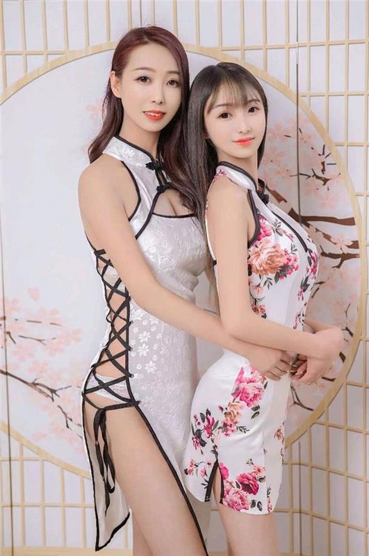 包头双飞母女