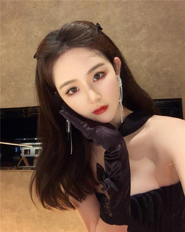 体验大奶骚妇