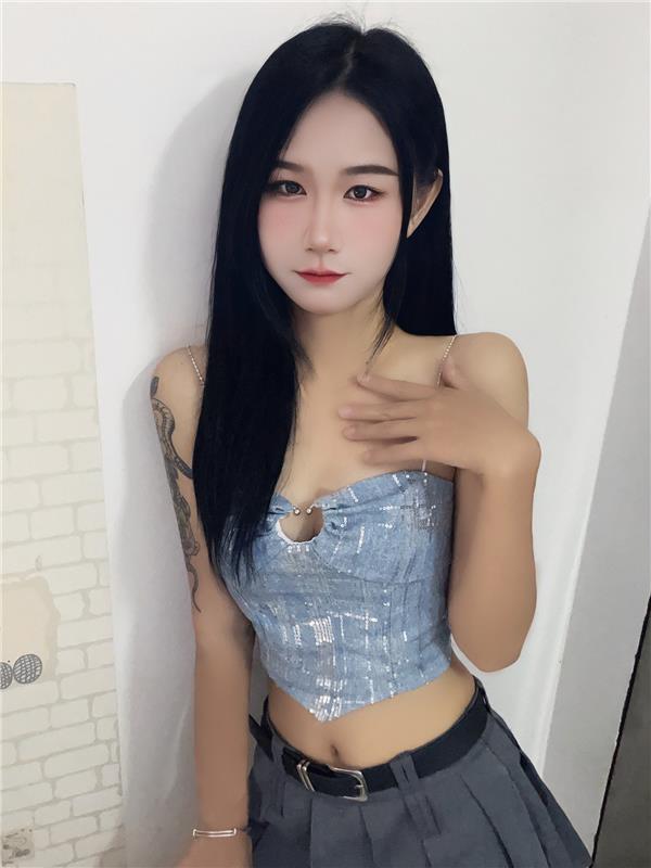 奎文良家小少女