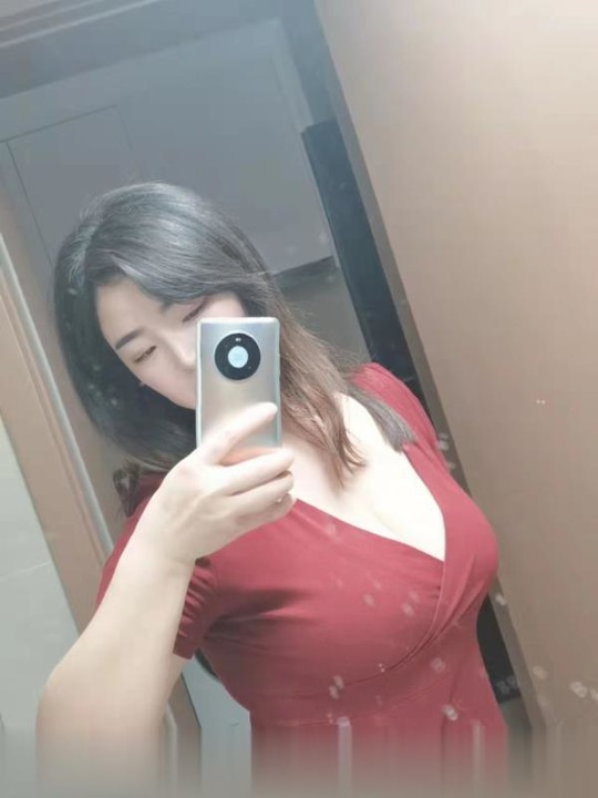 五街大胸少妇