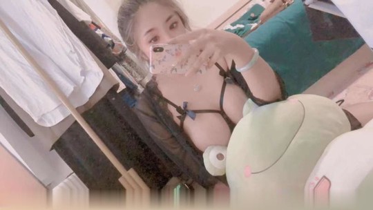 菲菲大灯来袭