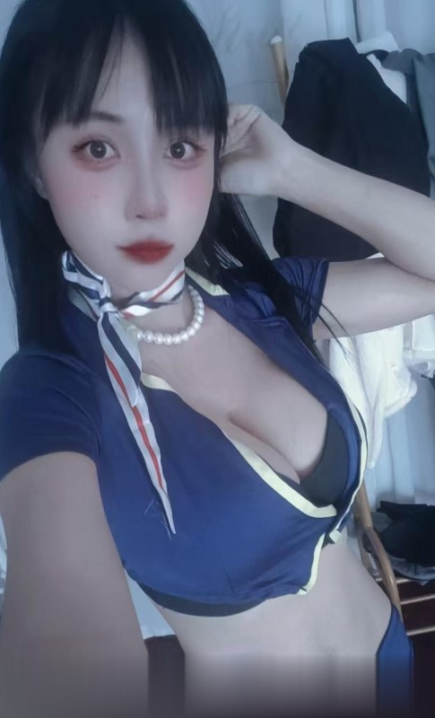 蜀山制服大奶妹