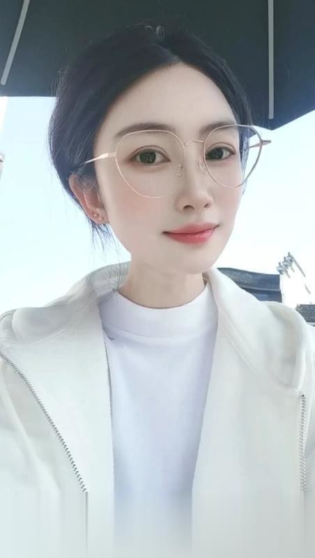 美少妇安娜.