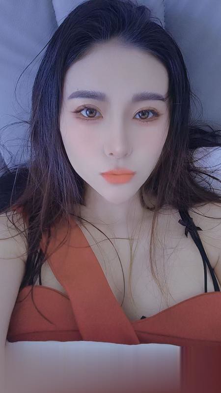 美女少妇..