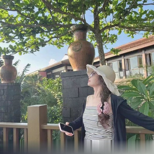 皮肤白的熟女