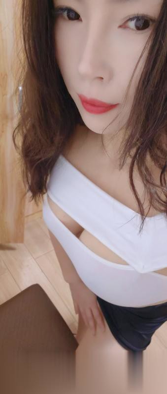 潮喷骚货小梦