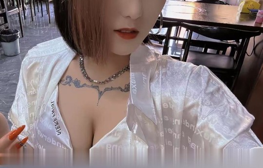 酷女小虾米.