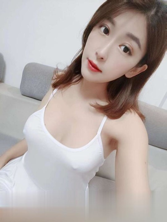 大奶凤楼..