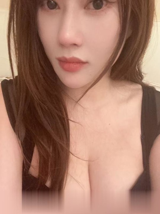 天然大奶妹.