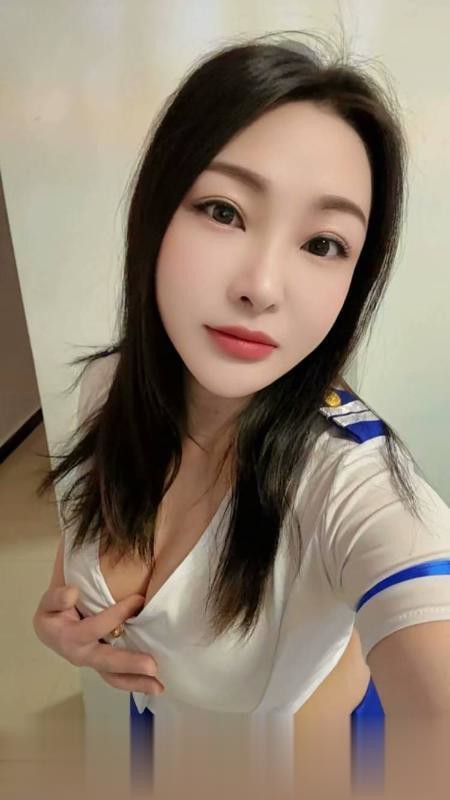 龙首性感少妇