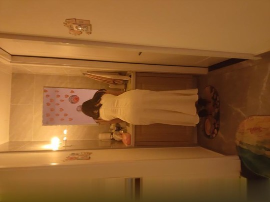 戴眼镜的妹妹
