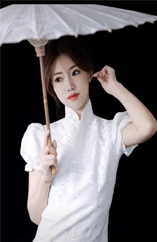 秦淮丰乳肥臀