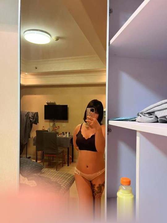 体验纹身小妹
