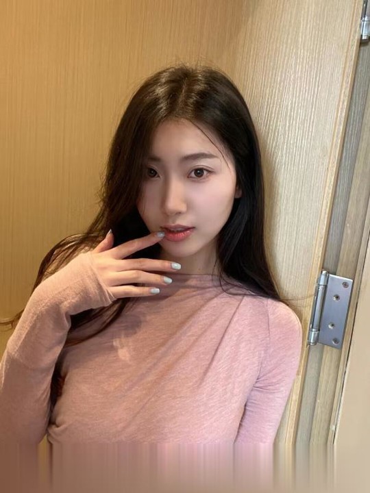 妩媚大胸御姐