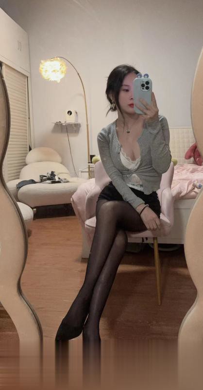 白云小颜..