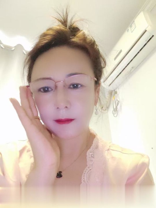 反差熟妇..