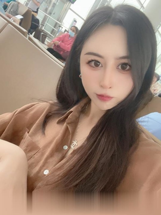 禅城长腿靓颖