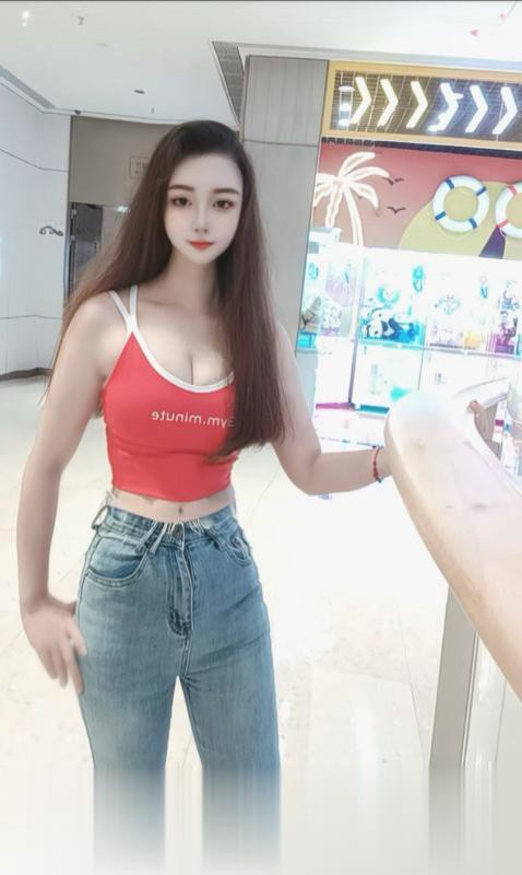 梅花园菲菲.