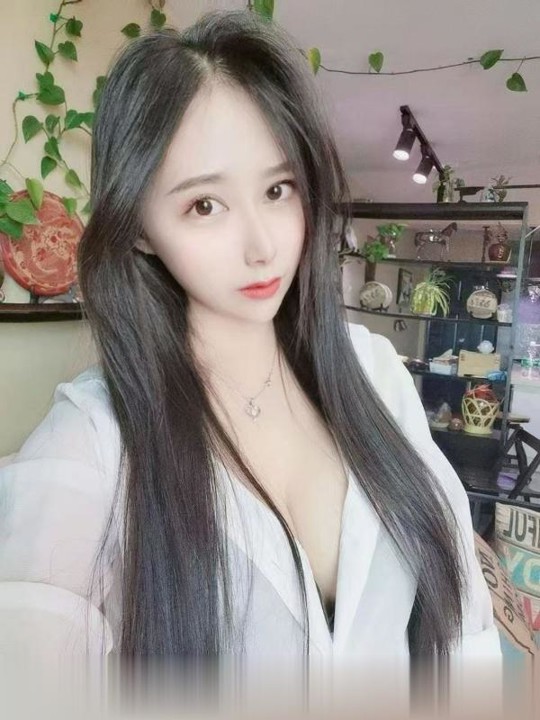 七里河周周.
