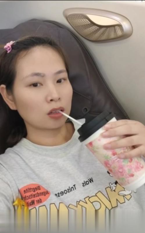 鼓楼小龙女.