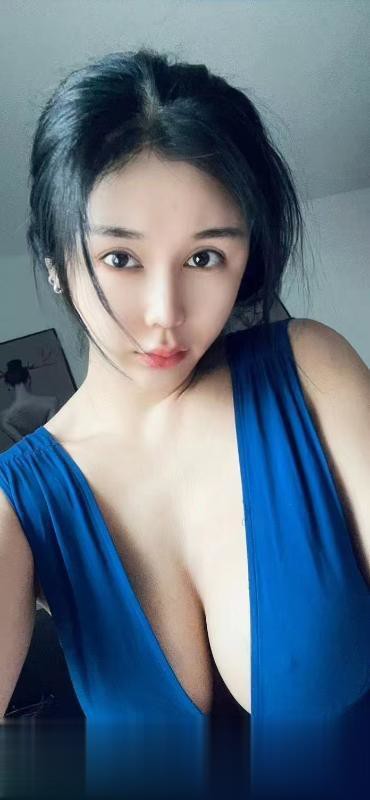 诱人美臀女神丝丝