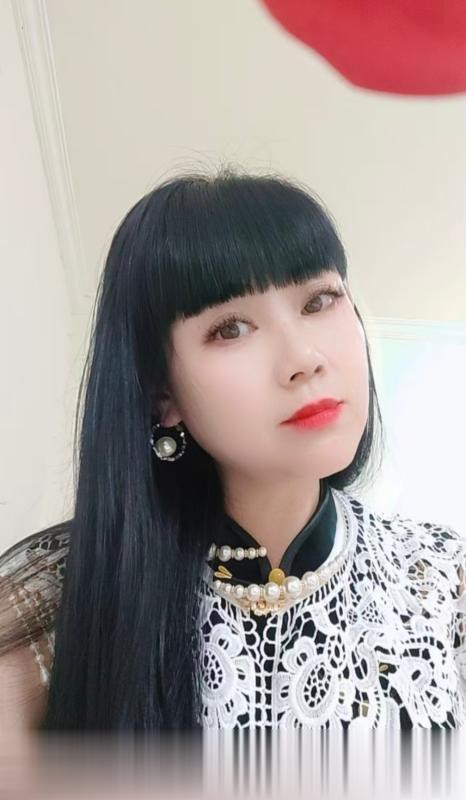 五根松淑女.