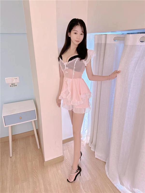 气质玲珑林林