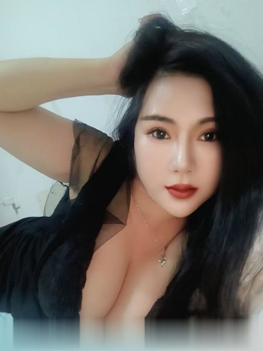大奶性感骚妇
