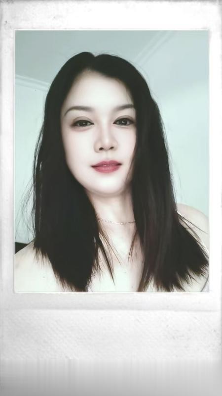 苗条卸货熟女