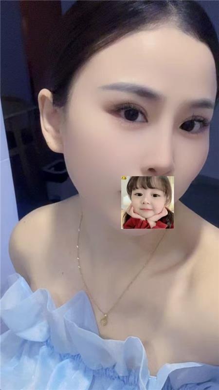 特色喷水妹子