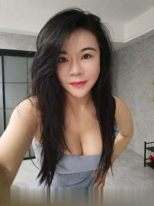 大奶熟女飘雪