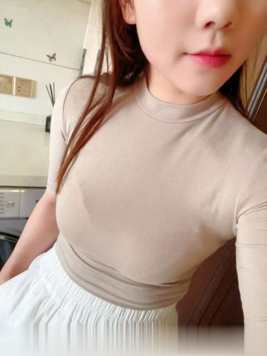 少妇简单全套