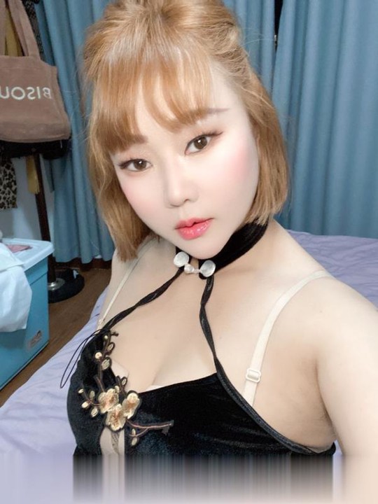 肥臀骚姨娘.