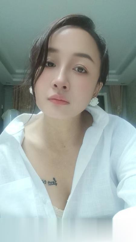 光谷御姐佳佳
