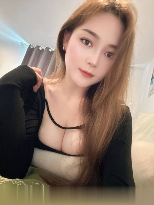 肤白貌美少妇