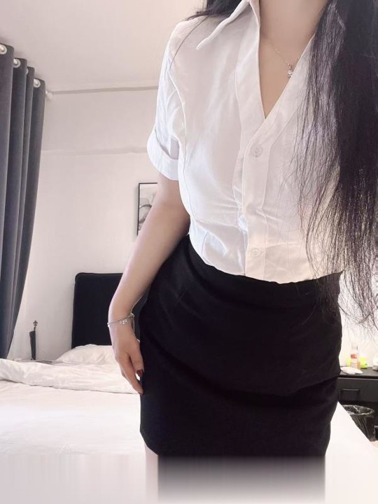 宝藏小姐姐.