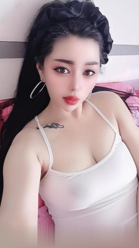 大长腿大胸妹