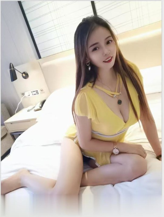 翘臀瑜伽老师