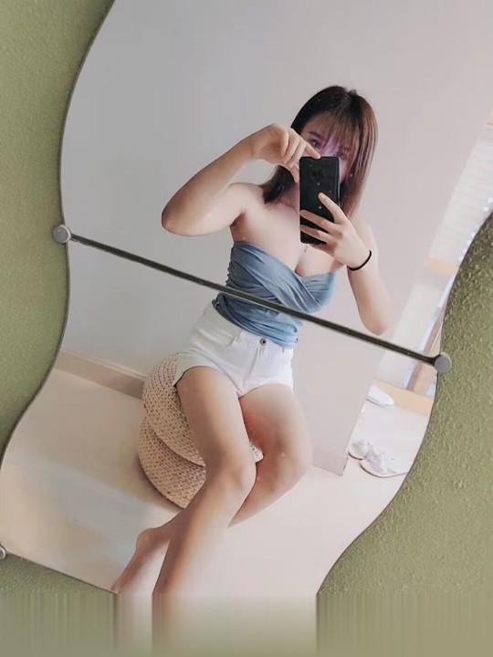 江宁气质美女