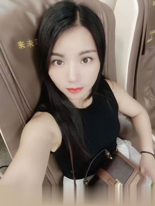 厦门岛内妍妍