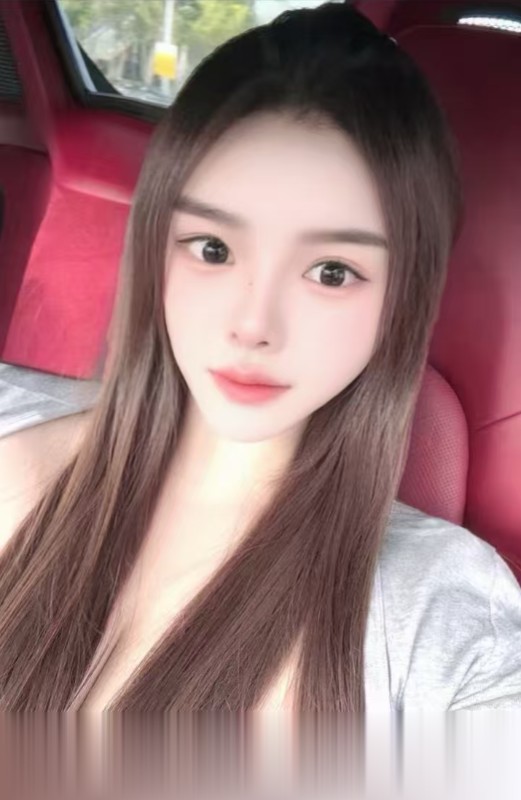 乳神小姐姐.