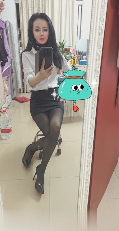 白云骚妇馨馨