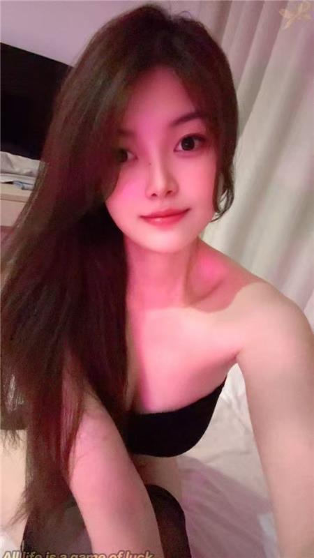 甜甜的小姐姐