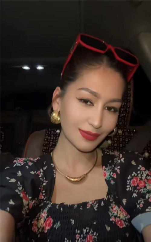 维吾尔族少妇