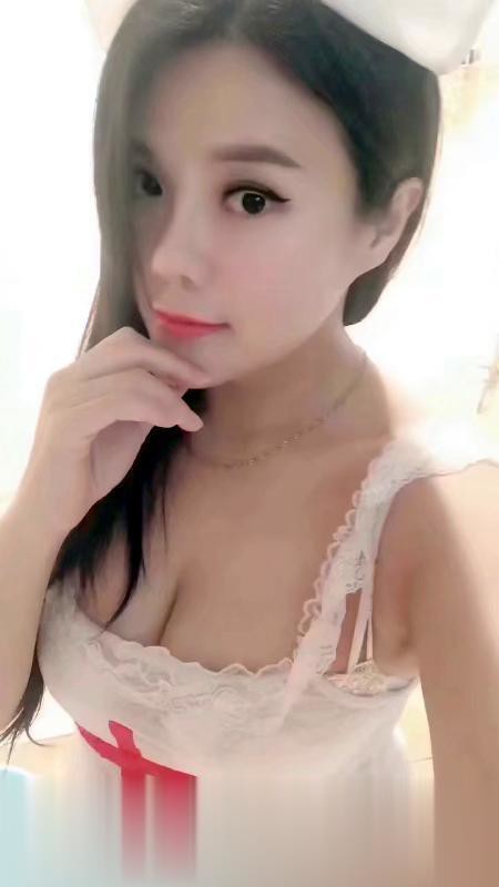 光谷大奶兰兰