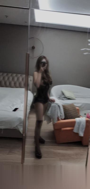 上城小姐姐.