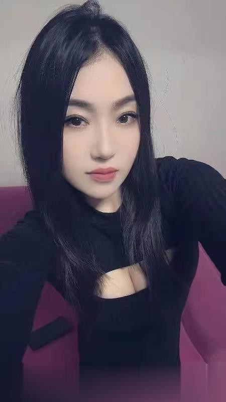 彝族小少妇.