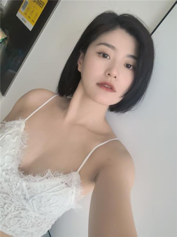 丝袜哑巴妹妹