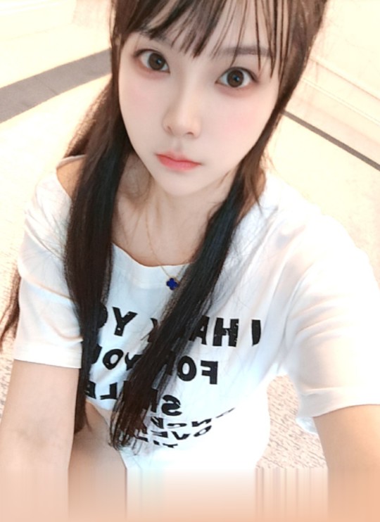 白云奶妈少妇